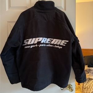Supreme military Jacket fall/ winter season 22 size medium